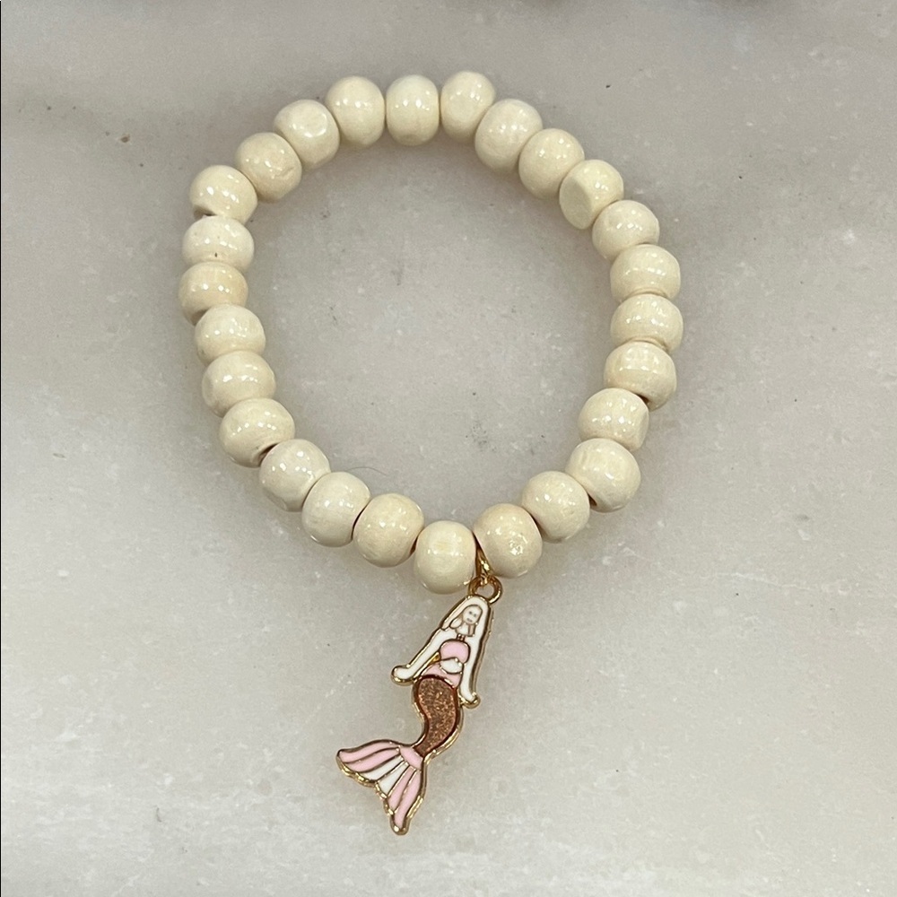 Chic Cream Beaded Bracelet with Mermaid Charm